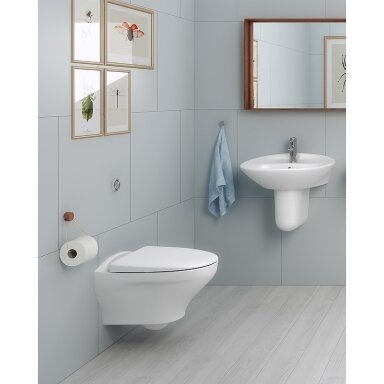 Gustavsberg Estetic Hygienic Flush pakabinamas klozetas su lėtai nusileidžiančiu dangčiu ir "Ceramicplus" danga, baltas